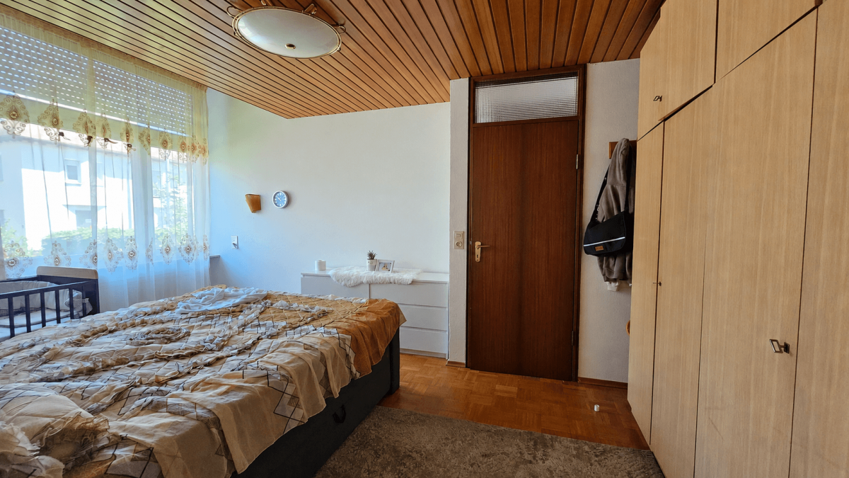 Schlafzimmer im EG